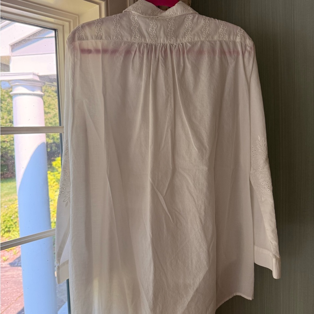 Sundance Women's White Embroidered Sophisticated Western Style Tunic - Picture 3 of 12